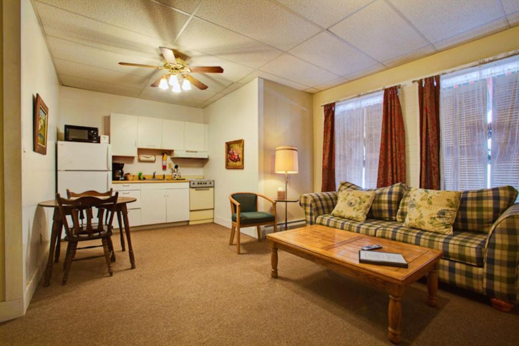 Suites On Main Margaretville Pokoj fotografie