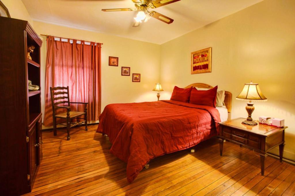 Suites On Main Margaretville Pokoj fotografie