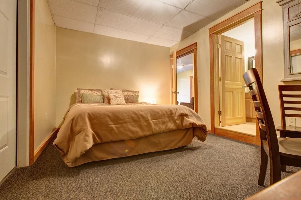 Suites On Main Margaretville Exteriér fotografie