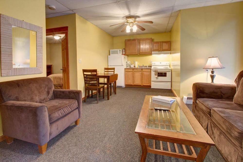 Suites On Main Margaretville Exteriér fotografie